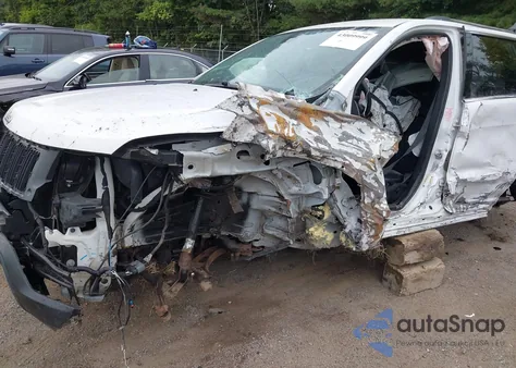 2015 Jeep Grand Cherokee Laredo z USA, uszkodzony, nr VIN 1C4RJFAG3FC183064